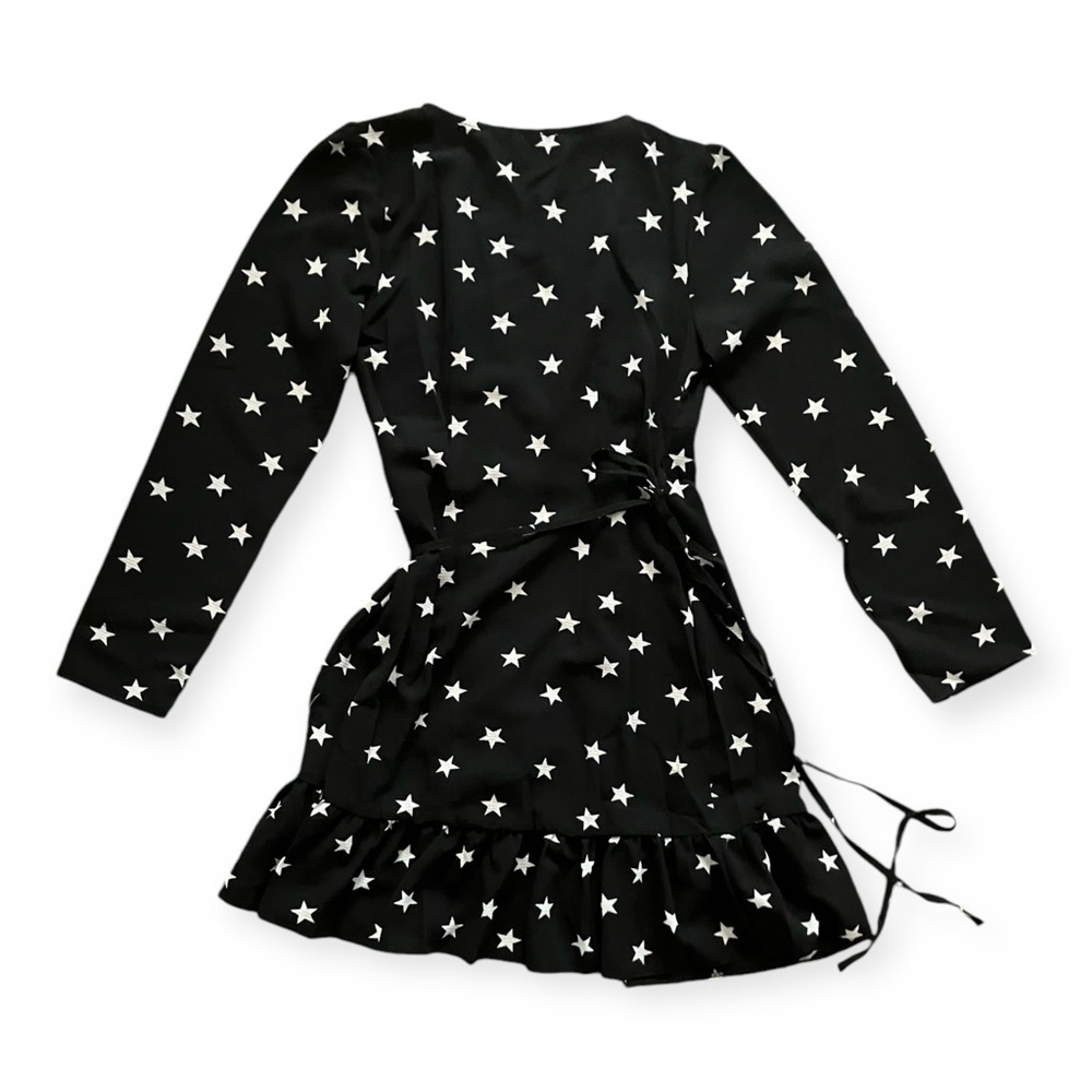 ASOS DESIGN Petite wrap front mini dress in star print - Picture 5 of 5